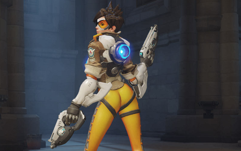Illustration for article titled Overwatch cambia la polémica pose de uno de sus personajes (pero el trasero sigue ahí)